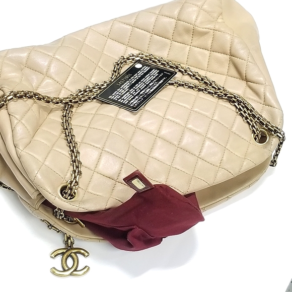 Chanel Matelasse 14th Series Beige Lambskin Gold Metal Chain Shoulder Bag - Picture 8 of 16